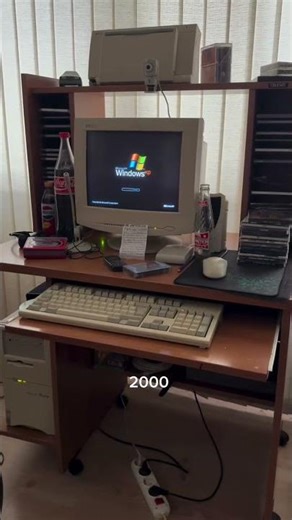 ✨NOSTALGIA 2000 WINDOWS !✨ My First PC experience #windowsxp #shots #shorts #shorts #nostalgia