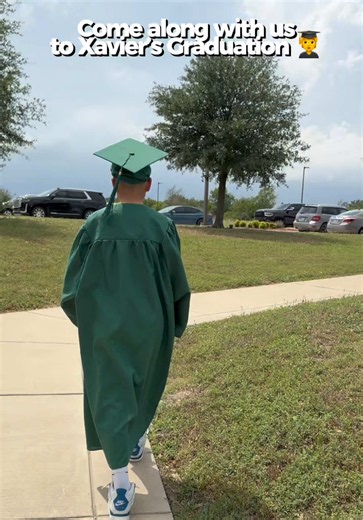 Celebrating Graduation: A Touching Moment for Moms