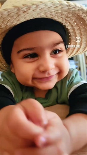 Loving the music, and when it suddenly stops… his reaction says it all! 😂 What a little cutie pie..