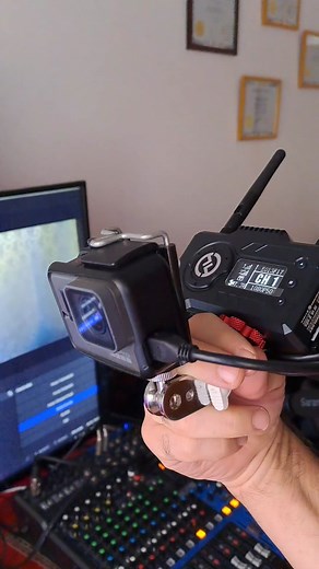 Gopro a Hollyland Mars 400 S pro y de ahí al Atem mini @Hollyland Thailand @Blackmagic Design @GoPro