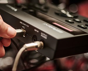 Roland VAD103 V-Drums Acoustic Design Electric Drum Kit