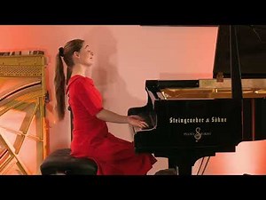 Alma Deutscher, On Lake Lucerne at the "Werkstattkonzert"-Series of Piano Sigrist - Switzerland