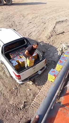 Efficiently Loading Boxes into a Pickup Truck