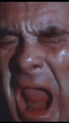💦 In tha' face 🎬 It’s Alive (1969) #Horror #Sci-Fi #monstermovies #halloween