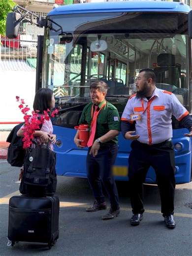 Vội vã cuối năm chuyến xe về Tết..🥰🥰🥰 @dinhlevanthan92 @anh.map.co.rau #xebuytphuongtrang #xuhuongtiktok2026 #haihuoc #FUTA