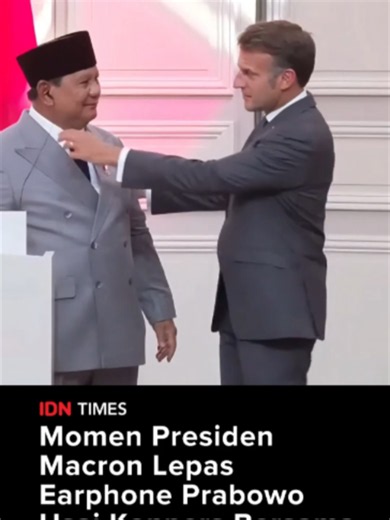 Presiden RI Prabowo Subianto di akhir konferensi pers bersama dengan Presiden Emmanuel Macron, di Istana Élysée, Prancis, Kamis (28/5/2026, mengucapkan terima kasih atas sambutan Macron selama berada di Perancis. Usai konpers, ada momen menarik saat Presiden Macron melepaskan earphone yang digunakan Presiden Prabowo. Setelah itu, kedua pemimpin negara ini melanjutkan pertemuan di Istana. Editor : Pandu #idntimesnews #idntimes_na