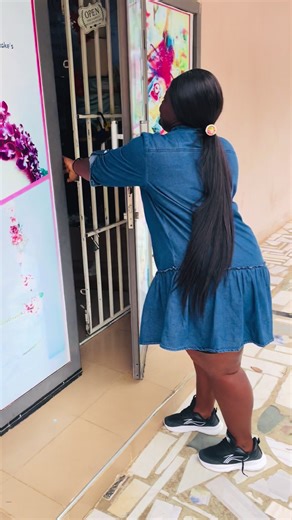 40th Birthday Celebration with Beautiful Cakes