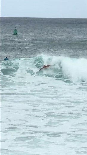 Bodysurf action from June on Oahu, Hawaii. #bodysurfing #surf #surfing #bodysurf #surfingparadise