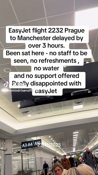 EasyJet Flight Delay Experience: Lack of Support
