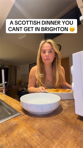 Megan Burns on Instagram: "& if you watch me a lot you will be happy to know we are getting new work tops this month YEEEEHAAA 😂🤣 #food #scottish #mumlife #mumblog #mumsoninstagram"