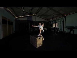 Single Arm DB Hang Clean into Box Step up