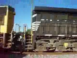 AWESOME CATCH csx 4829 with UP and NS Cartersville, GA