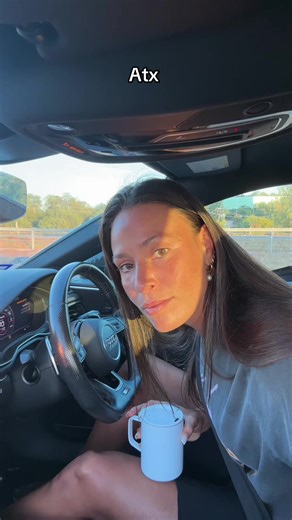 When the sun rises and the sunset, I’ve been trying to take him over to take it all in and slow down one of the risks to gather my strength and start a new day or to recap the day that just has been and it’s concluding!! #atx #sunrise