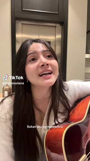 Salting diliatin | Lirik Lagu