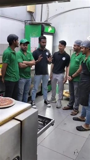 Jab Restaurant Staff Free Ho 😂 #trending #viral #short #funny