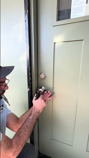 House lockout using my Hpc pick gun locksmith, Scottsdale Arizona We come out quick and priced right