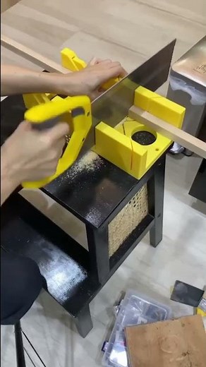 DIY PULL OUT Trash Bin (Ft. IKEA HÅLLBAR)