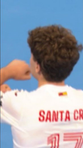 Pero qué SALVAJADA es esta, Gonzalo Santa Cruz #Futsal #FútbolSala #Fútbol #Golazo #Skills