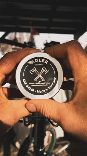 Chris Bumann 🇨🇭🚲🐕 | Den Leder Sattel zu pflegen macht mit der richtigen Musik und @adler.tools Axt Balsam richtig Spaß! ♥️🚲☘️😂😎 #brooksengland #sattel... | Instagram