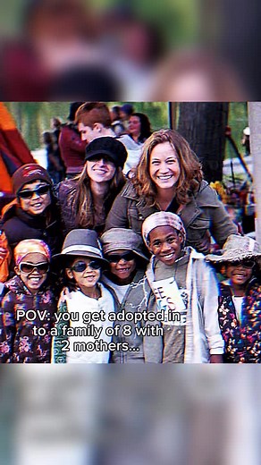 history on Instagram: "In March 2018, Jennifer and Sarah Hart loaded their six adopted children into their SUV and drove off from their home in Washington state. From the outside, the family looked picture-perfect, often posting smiling photos and inspirational captions on social media. Behind closed doors, however, reports from neighbors and child welfare agencies painted a different story—allegations of neglect, abuse, and food being withheld from the children had followed the family for years