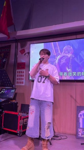 歌手必点歌曲有哪些？ 曲库太少都不能做歌手，经常点到一些歌都不会唱就很尴尬🥲#酒馆歌唱 #经典老歌 #歌手 #没有声卡现场真唱 #义乌