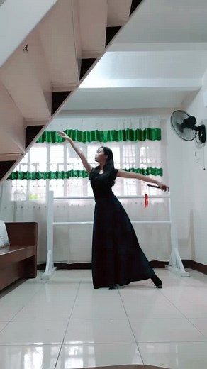 Sword Dancing Freestyle with Skirts | DanceyDancey Fun