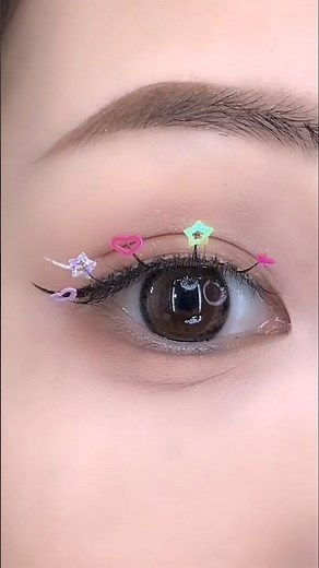 How to Apply False Eyelashes Easily | Beginner-Friendly Lash Tutorial 👁️✨#false#eyemakeup #shorts#be