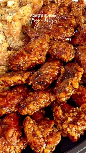 Fry-day with PONG’S Buffalo Chicken 🍗 #pongsbuffalo #chickenwings #food #chicken #buffalowings