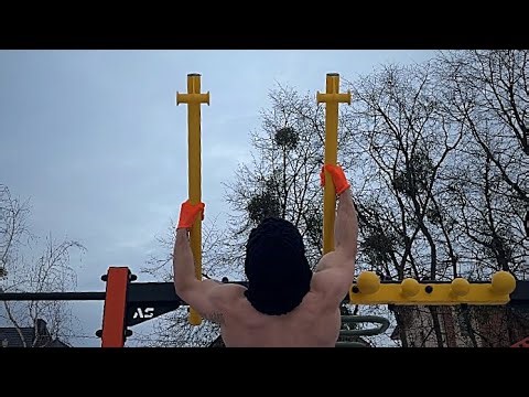 6 PULL-UP VARIATIONS FOR A STRONGER BACK. FULL DAY OF EATING. 300 REPS.