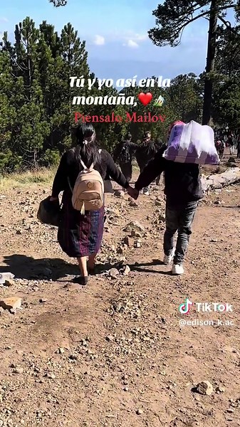 Trekking en el Volcán: Tú y Yo Así Mailov