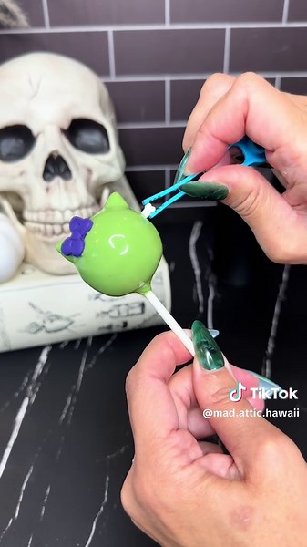 How to Make Frankenstein Hello Kitty Cake Pops