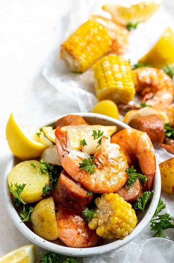 SIMPLE SHEET PAN SHRIMP BOIL IN OVEN - WonkyWonderful