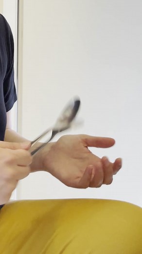 Innovative Spoon Drumming Techniques You Need to See!