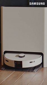 Pulizie di primavera e sporco ostinato? Nessun problema. Jet Bot Combo™ AI individua lo sporco più tenace, riscalda i suoi panni con acqua e vapore grazie alla Clean Station Steam e torna alla carica per far splendere i tuoi pavimenti. Visione Intelligente, igienizzazione e pulizia. #JetBotComboAI | Samsung