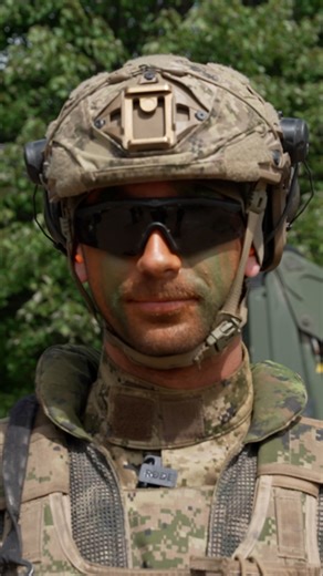 What’s in a Canadian Army soldier’s field kit? Pte Hannah from 3rd Battalion, The Royal Canadian Regiment, walks us through elements of his issued gear, including the CADPAT MT (Canadian Disruptive Pattern Multi-Terrain), tactical vest setup, Dismounted Infantry Capability Enhancement (DICE) helmet system, and C7A2 automatic rifle. Every piece has a purpose, whether it’s protection, communication, or operational effectiveness. | Canadian Armed Forces