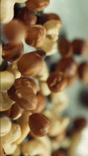 Turrón: The Sweet Spanish Christmas Tradition | Tradición Dulce de España 🎄🇪🇸 #Shorts