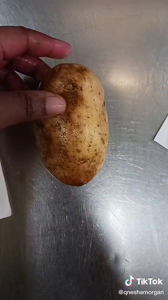 Potato Cleaning Hacks: A Chef's Guide to Washing Potatoes