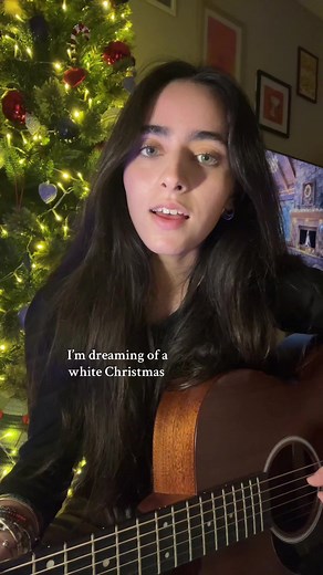Enjoy Bing Crosby's Classic White Christmas Melody