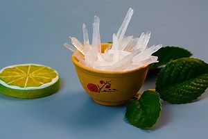 [Hot Item] 100% Natural Menthol Crystal Pharma Grade