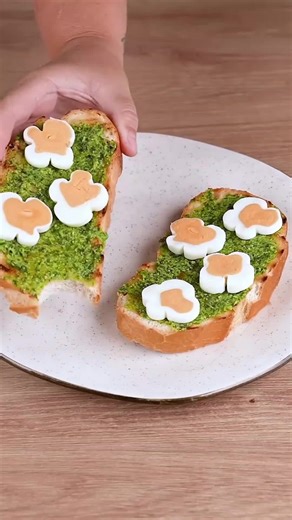 Dieser Eier Trick zum Frühstück wird dich komplett überraschen #frühstück #eierrezept #foodtiktok #küchentricks #einfachkochen