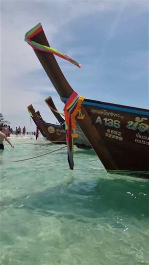 Krabi Islands Tub &More Islands 💦🏖️ features a sandbar that connects to chicken island #krabi