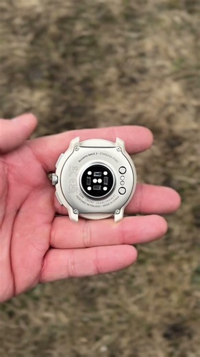 Suunto Race 2 - флагман суунто - эстетика и дизайн беговых часов - одни из лучших часов 2025 года