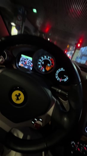 大学生の最後のドライブを楽しむ日常