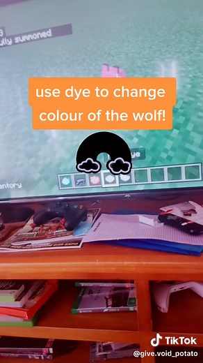 How to Spawn and Customize Wolves in Minecraft