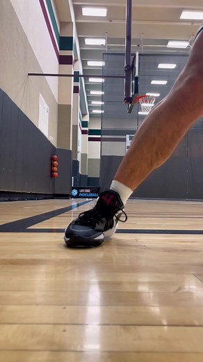 Nike Kyrie 8 Infinity Basketball Shoes - Traction Review