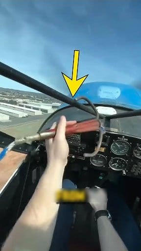 250K views · 1.1K reactions | This Pilot Just Threw an Anchor From a...