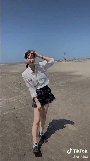 【TikTok】露出と水着の可愛い女の子 女子高生のスケスケ #shorts