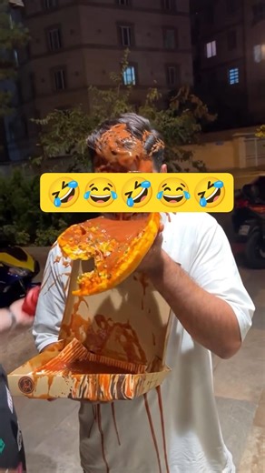 Thodi extra sauce maange wale 🤣😂😅 #funnyshorts