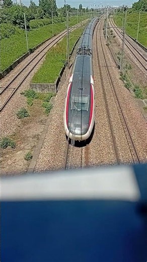 Passage du TGV Lyria en US à Limeil-Brévannes