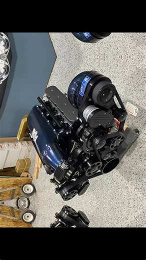 Meet our DART LS 454 — built for people who don’t believe in “too much power.” 🧨 454 cubic inches 🧨 4.125” stroke 🧨 Brand-new Dart block stuffed with Johnson lifters 🧨 Head-studded because boost doesn’t ask permission Then we bolted on a PROCHARGER and let it EAT 😈 💥 LSX Dominator CNC-ported heads 💥 PRW roller rockers 💥 Terminator X handling the brain work 💥 ATI balancer keeping everything alive when things get violent Finished off in metallic blue, wearing a CVF black accessory drive t